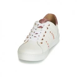 Chaussures Fille Baskets basses Bullboxer AGM008 Blanc -Baskets mode Soldes 12398578 500 C
