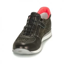 Chaussures Fille Baskets basses Catimini CISTUDE Noir 6 Chaussures Fille Baskets basses Catimini CISTUDE Noir -Baskets mode Soldes 15330813 500 C