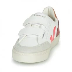 Chaussures Fille Baskets basses Veja SMALL V-12 VELCRO Blanc / Rose / Doré -Baskets mode Soldes 17111407 500 C