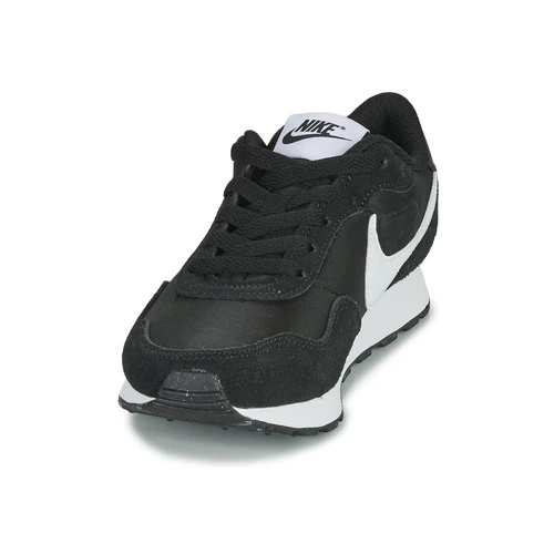 Chaussures Enfant Baskets basses Nike MD VALIANT TD Noir / Blanc 3 Chaussures Enfant Baskets basses Nike MD VALIANT TD Noir / Blanc – Image 3