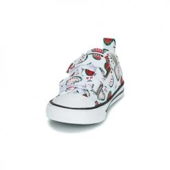 Chaussures Fille Baskets basses Converse CHUCK TAYLOR ALL STAR 2V HEARTY FRUITS OX Blanc / Multicolore 6 Chaussures Fille Baskets basses Converse CHUCK TAYLOR ALL STAR 2V HEARTY FRUITS OX Blanc / Multicolore -Baskets mode Soldes 21246533 500 C