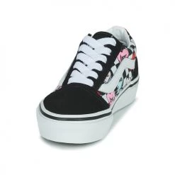 Chaussures Fille Baskets basses Vans OLD SKOOL Noir 6 Chaussures Fille Baskets basses Vans OLD SKOOL Noir -Baskets mode Soldes 21322457 500 C