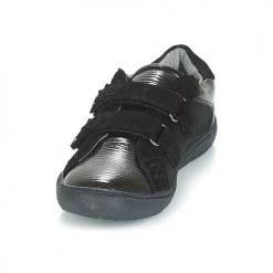 Chaussures Fille Baskets basses André HALEY Noir 6 Chaussures Fille Baskets basses André HALEY Noir -Baskets mode Soldes 8397590 500 C